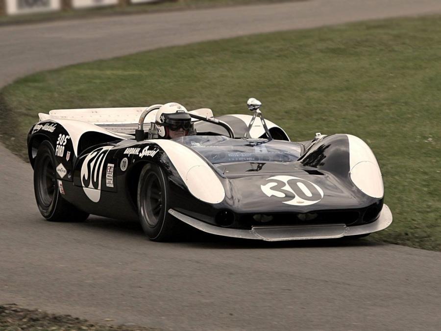  Lola T70 Spyder (Mk II) 1966 года  (фото 10 из 21)